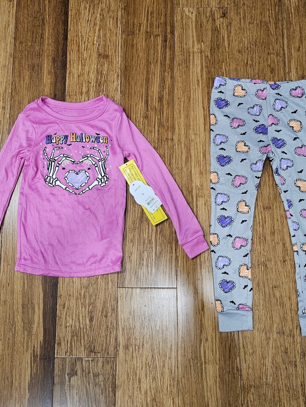 NWT Wonder Nation Girls Halloween Skeleton Hands Pajama Set Size 4 Pink Gray